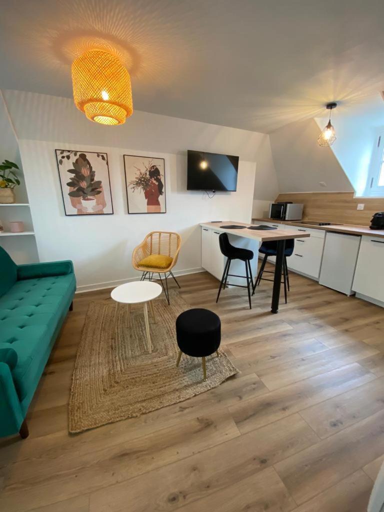 Au Coeur De Ville Laval  Room photo